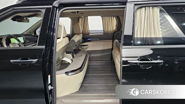 Kia Carnival 4th generation 2023 Черный из Кореи, фото 3