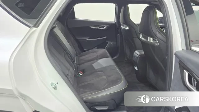 Kia EV6 2023 Белый из Кореи, фото 3