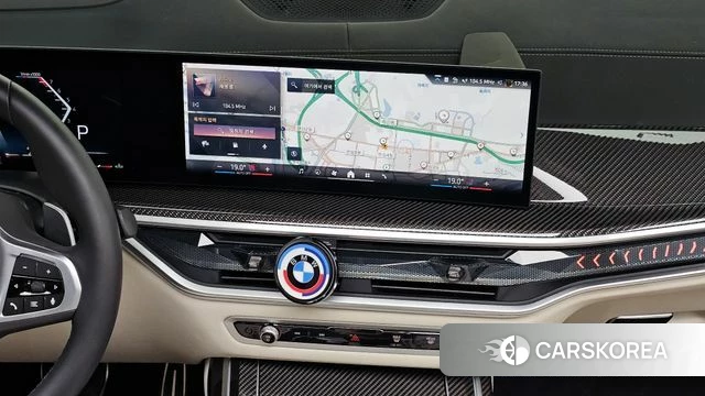 BMW X7 (G07) 2025 Черный из Кореи, фото 3