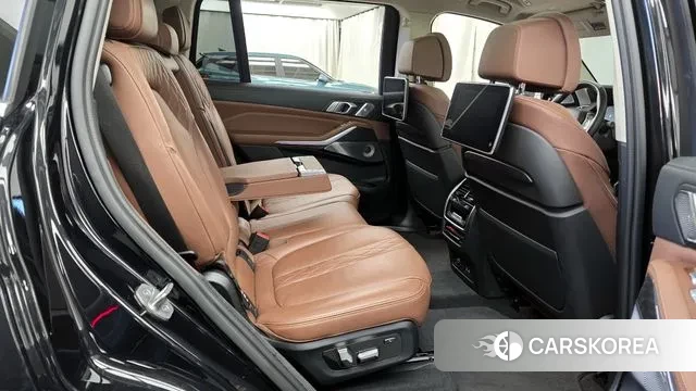 BMW X7 (G07) 2021 Черный из Кореи, фото 3