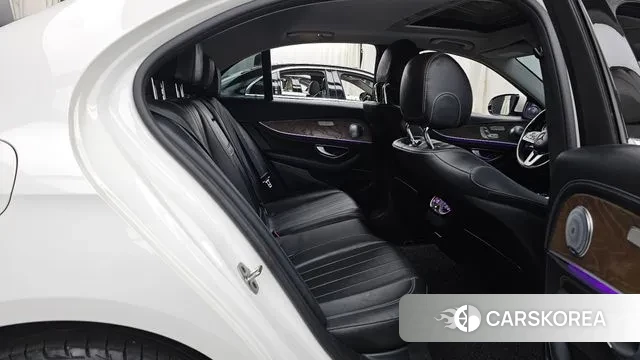 Mercedes-Benz E-Class W213 2019 Белый из Кореи, фото 3