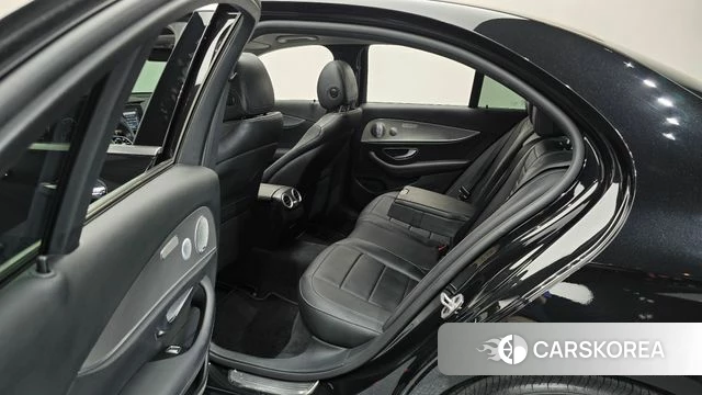 Mercedes-Benz E-Class W213 2019 Черный из Кореи, фото 3