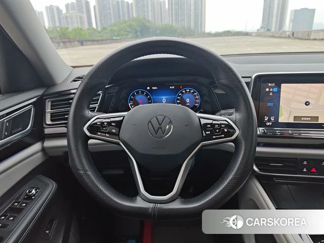 Volkswagen Tourang 2023 Черный из Китая, фото 3
