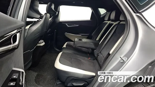 Kia EV6 2023 Серый из Кореи, фото 3