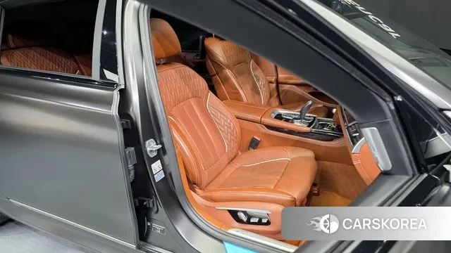 BMW 7 Series (G11) 2018 Черный из Кореи, фото 3