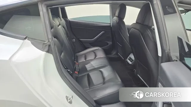 Tesla Model 3 2021 Белый из Кореи, фото 3