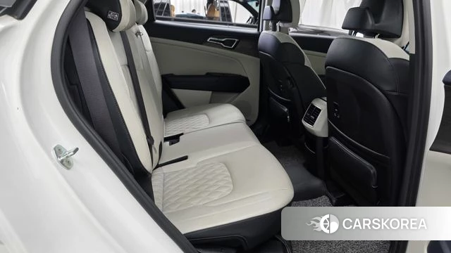 Kia Sportage 5th Generation 2022 Белый из Кореи, фото 3