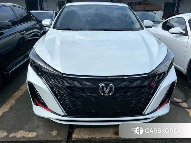Chang'an Yidong 2023 Белый из Китая, фото 3