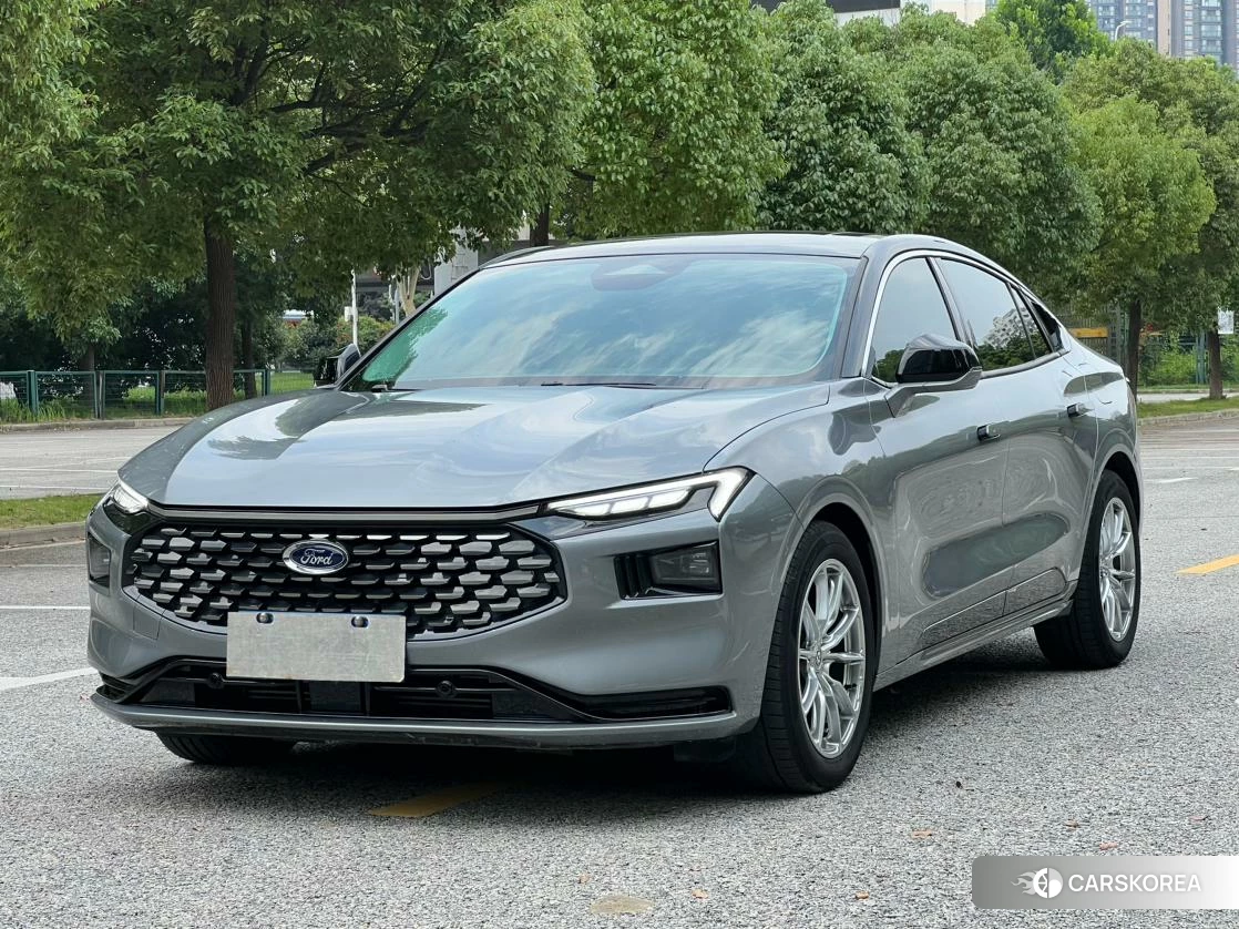 Ford Mondeo 2022 Серебристо-серый из Китая, фото 3