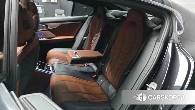 BMW 8 Series (G15) 2022 Черный из Кореи, фото 3