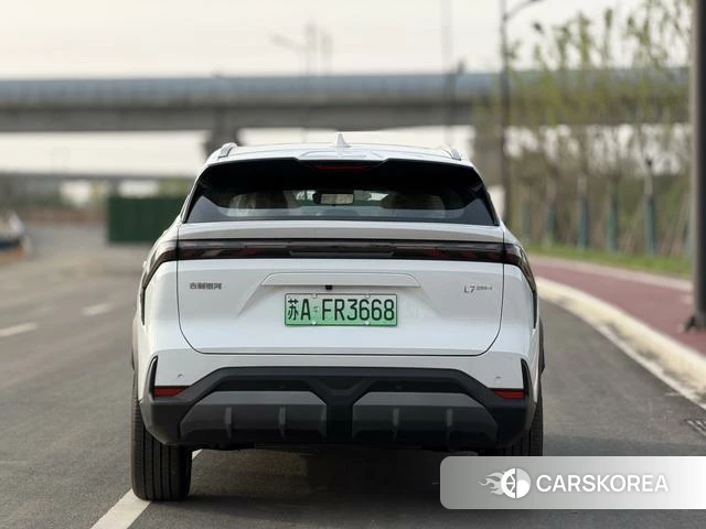 Geely Galaxy Galaxy L7 2026 Белый из Китая, фото 3
