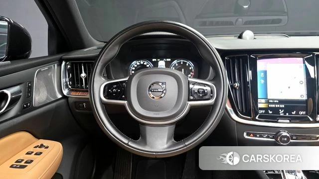 Volvo S60 3rd generation 2021 Черный из Кореи, фото 3