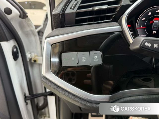 Audi Q3 2023 Белый из Китая, фото 3