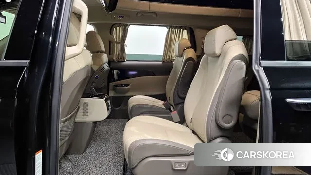 Kia Carnival 4th generation 2023 Черный из Кореи, фото 3