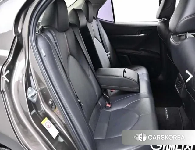 Toyota Camry (XV70) 2018 Серый из Кореи, фото 3