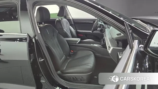 Hyundai Grandeur Hybrid (GN7) 2023 Черный из Кореи, фото 3