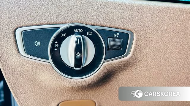 Mercedes-Benz E-class 2023 Черный из Китая, фото 3