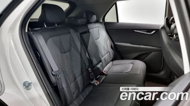 Kia Di Ol Nu Niro 2023 Белый из Кореи, фото 3