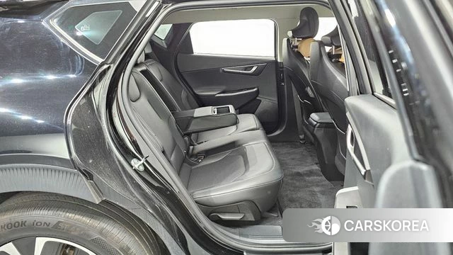 Kia EV6 2023 Черный из Кореи, фото 3
