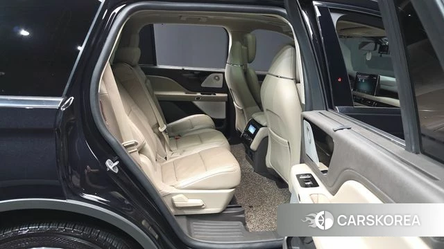 Lincoln Aviator 2nd generation 2022 Черный из Кореи, фото 3