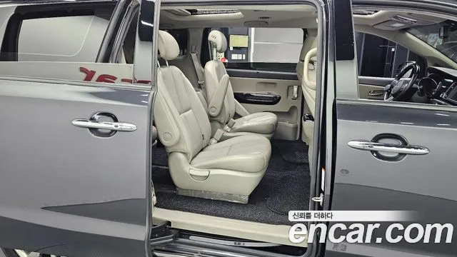 Kia The New Carnival 2018 Серый из Кореи, фото 3