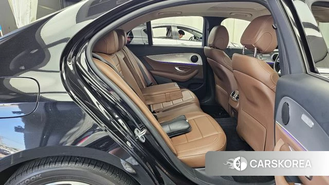 Mercedes-Benz E-Class W213 2019 Черный из Кореи, фото 3