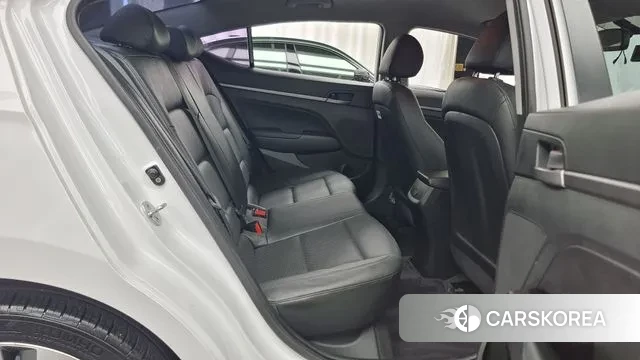 Hyundai Avante AD 2018 Белый из Кореи, фото 3