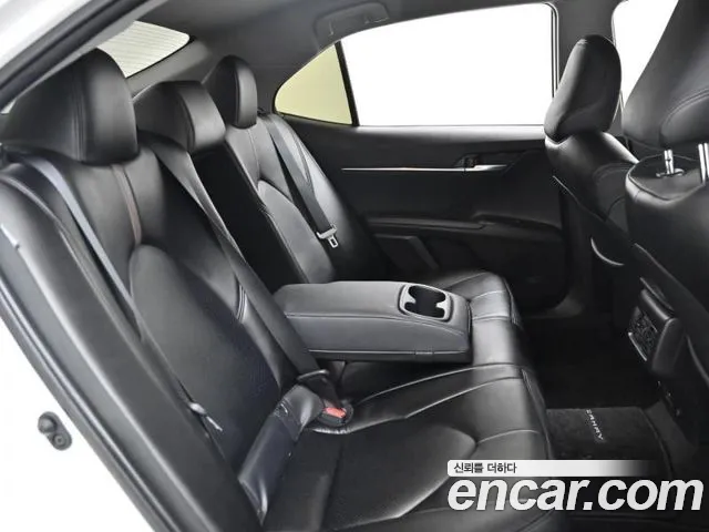 Toyota Camry (XV70) id 2656613 из Кореи 3