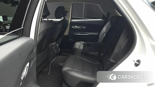 Genesis GV70 2022 Белый из Кореи, фото 3