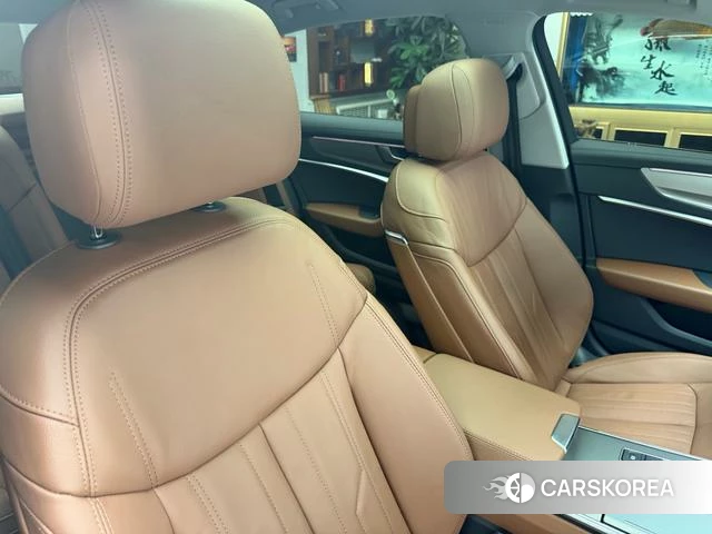 Audi A6L 2022 Черный из Китая, фото 3