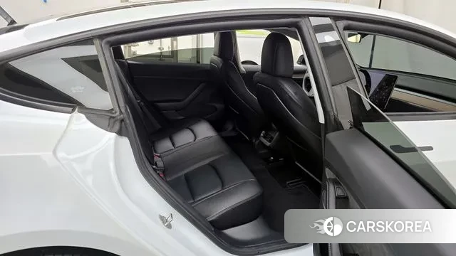 Tesla Model 3 2021 Белый из Кореи, фото 3