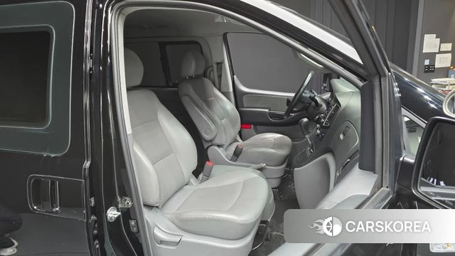 Hyundai The New Grand Starex 2020 Черный из Кореи, фото 3