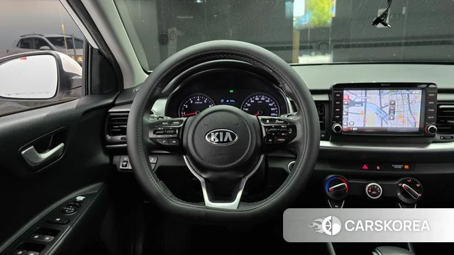 Kia Stonic 2020 Белый из Кореи, фото 3