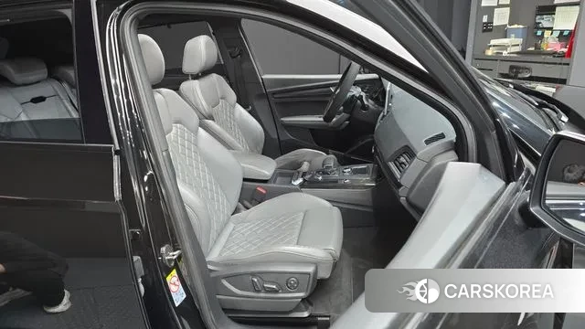 Audi SQ5 (FY) 2020 Черный из Кореи, фото 3