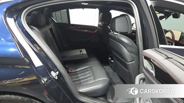 BMW 5 Series (G30) 2022 Черный из Кореи, фото 3