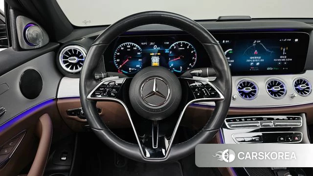 Mercedes-Benz E-Class W213 2021 Черный из Кореи, фото 3