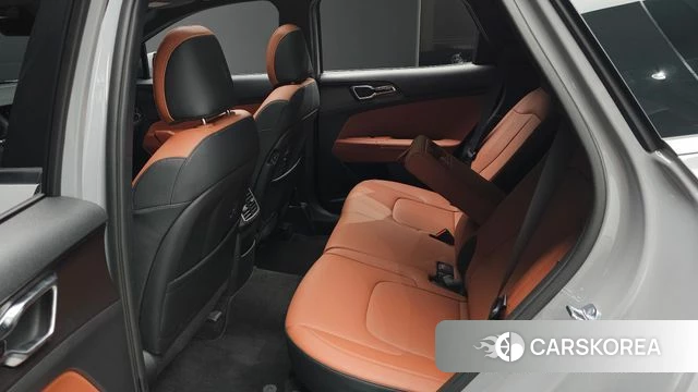 Kia The New Sportage 5th Generation 2025 Серебристо-серый из Кореи, фото 3