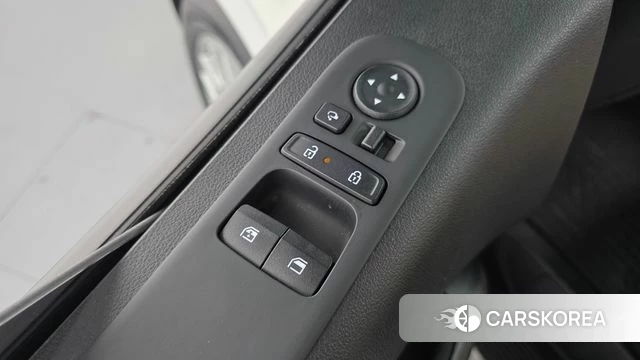Hyundai Staria 2025 Белый из Кореи, фото 3