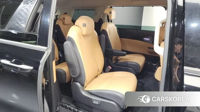 Kia Carnival 4th generation 2023 Черный из Кореи, фото 3