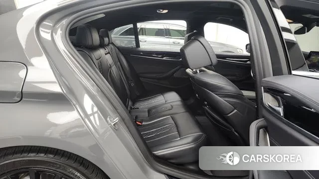 BMW 5 Series (G30) 2021 Серый из Кореи, фото 3