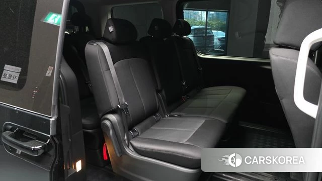 Hyundai Staria 2024 Черный из Кореи, фото 3