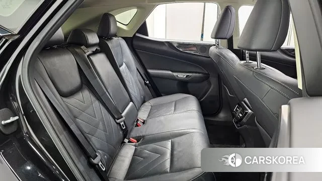 Lexus NX350h Second generation 2022 Черный из Кореи, фото 3