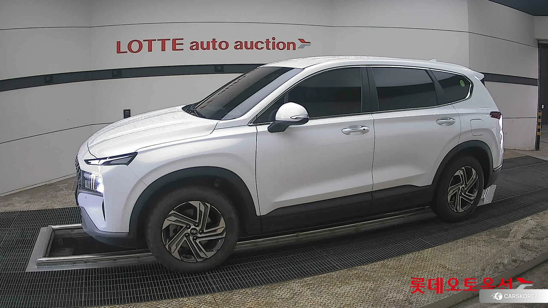 Hyundai Santa Fe 2021 Creamy White Pearl (optional) из Кореи, фото 3