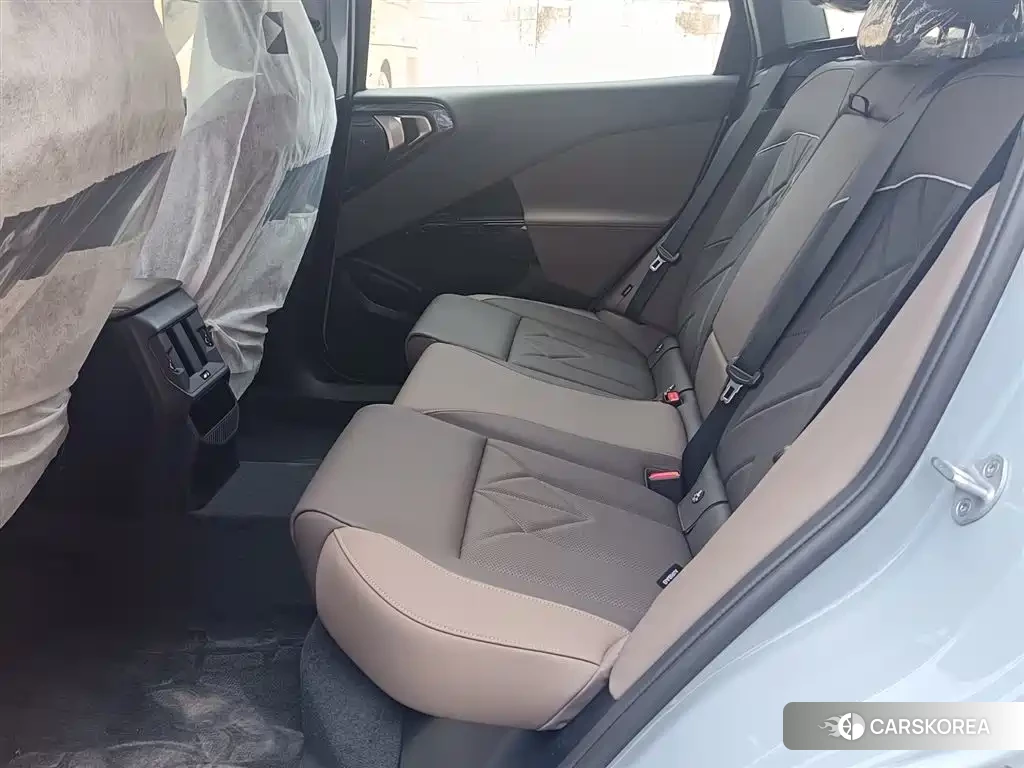 BMW X3 2025 Silver/gray из Китая, фото 3