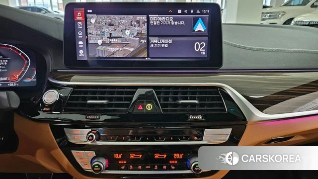 BMW 5 Series (G30) 2022 Белый из Кореи, фото 3