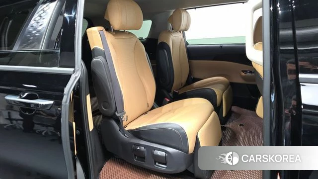 Kia Carnival 4th generation 2023 Черный из Кореи, фото 3