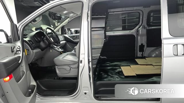 Hyundai The New Grand Starex 2021 Серебряный из Кореи, фото 3