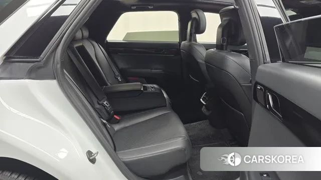 Hyundai Grandeur Hybrid (GN7) 2023 Белый из Кореи, фото 3