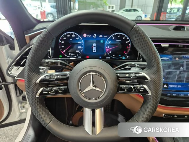 Mercedes-Benz E-Class W214 2026 Белый из Кореи, фото 3