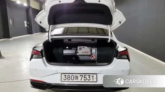 Hyundai Avante (CN7) 2021 Белый из Кореи, фото 3